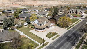 Bird's eye view with a residential view