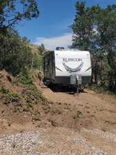 Pad for travel trailer