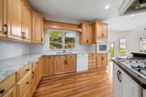 Photo 18 of 490 E SILVER LEAF DR