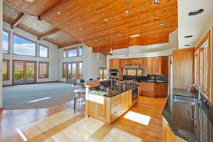 Photo 8 of 152 N SILVER OAK RD