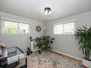 Photo 22 of 123  LYNNWOOD DR