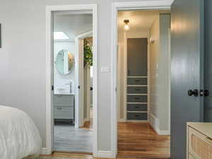 Photo 21 of 123  LYNNWOOD DR