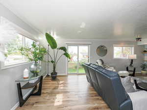 Photo 38 of 123  LYNNWOOD DR