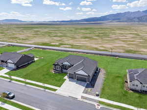Bird's eye view featuring a rural view and a mountain view