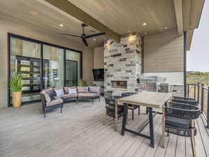 Photo 8 of 897 S SUMMIT CREEK DR