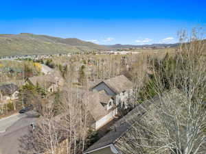 Drone / aerial view featuring a mountain view
