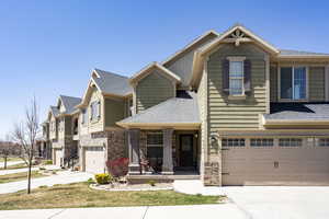 Photo 1 of 4043 E OAKLAND HILLS DR