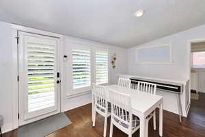 Photo 19 of 320 E WILSON AVE