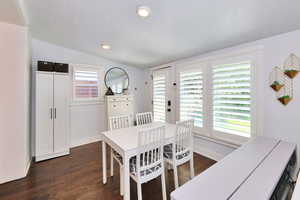 Photo 18 of 320 E WILSON AVE