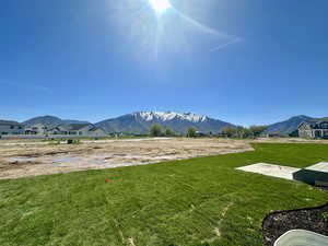 View of mountain feature