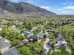 Aerial view featuring a mountain view and a residential view