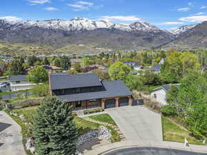 Bird's eye view with a mountain view and a residential view