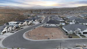 Drone / aerial view featuring a residential view and a mountain view