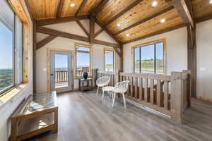 Loft connected to back deck