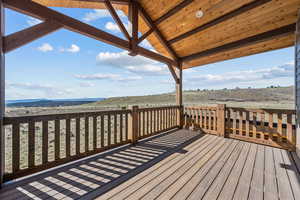 deck on s side of home