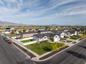 Bird's eye view with a mountain view and a residential view