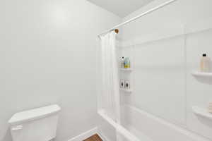 upstairs full bathroom