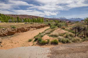 View of mountain feature
