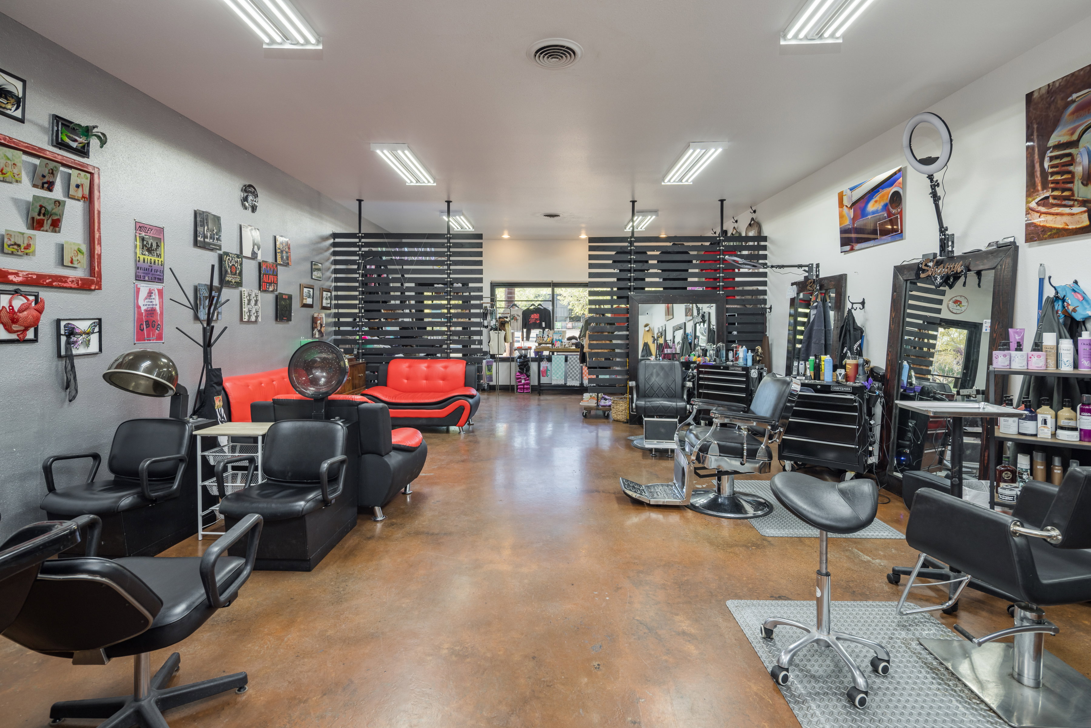 Workout area featuring visible vents and a workshop area