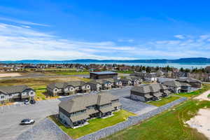 Bird's eye view showing proximity to Bear Lake