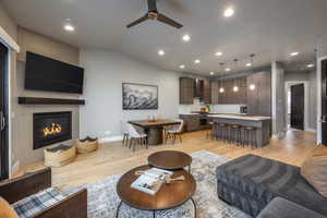 Photo 10 of 4313  HOLLY FROST CT