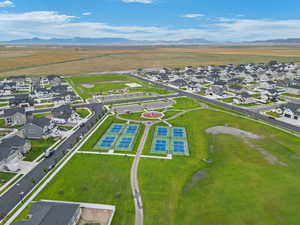 Birds eye view of property featuring a mountain view and a residential view