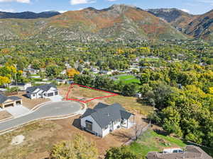 Drone / aerial view featuring a mountain view
