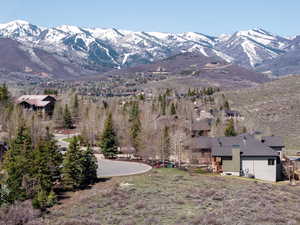 View of mountain feature
