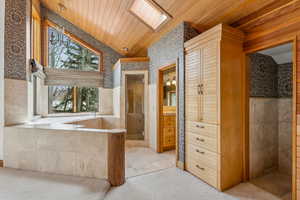 Primary Suite Bathroom