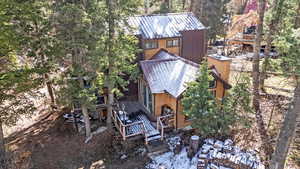 Birds eye view of property