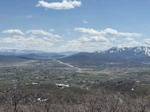View of mountain feature