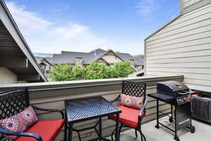 Balcony with grilling area
