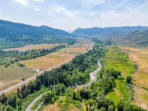 Drone / aerial view featuring a mountain view