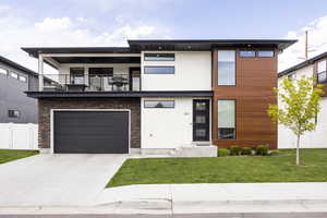 Photo 1 of 883 E SYDNEE VIEW LN