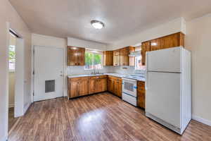 Photo 16 of 127  BIRCH AVE