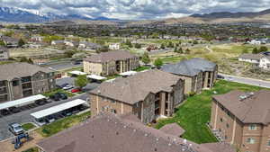 Bird's eye view with a residential view and a mountain view
