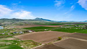 View of mountain feature