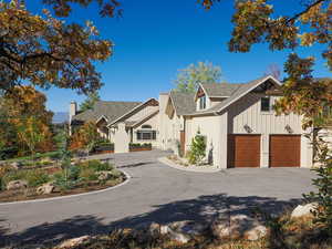 Photo 4 of 3211 E SEVEN SPRINGS DR
