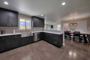 Photo 6 of 17  TANGREN CIR
