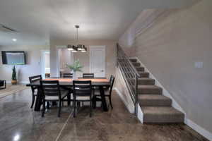 Photo 8 of 17  TANGREN CIR