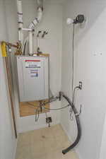 Tankless instant water heater