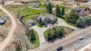 Birds eye view of property