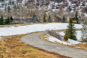 View of surrounding community