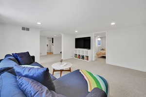 Photo 30 of 1042 S DOUGLAS ST