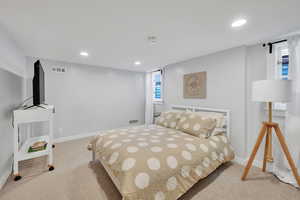 Photo 29 of 1042 S DOUGLAS ST
