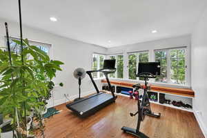 Photo 25 of 1042 S DOUGLAS ST