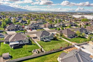 Drone / aerial view featuring a residential view and a mountain view