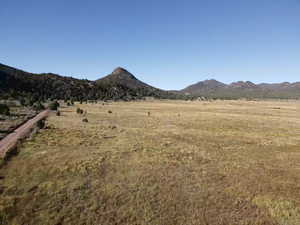 View of mountain feature