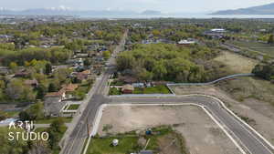 Drone / aerial view featuring a mountain view