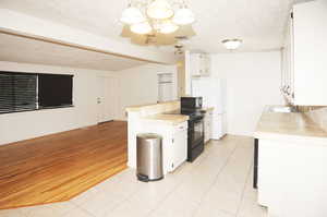 Photo 12 of 536 S BRINKER